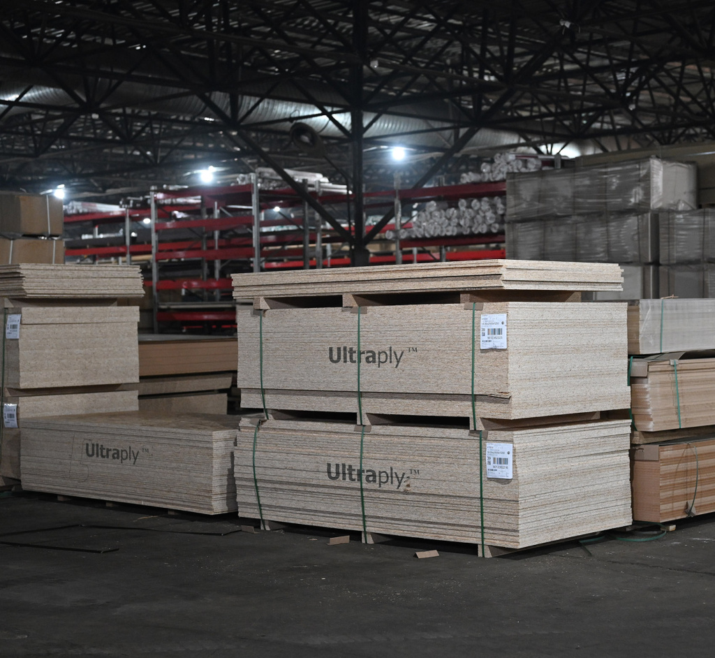 Как покрыть ОСБ лаком правильно?